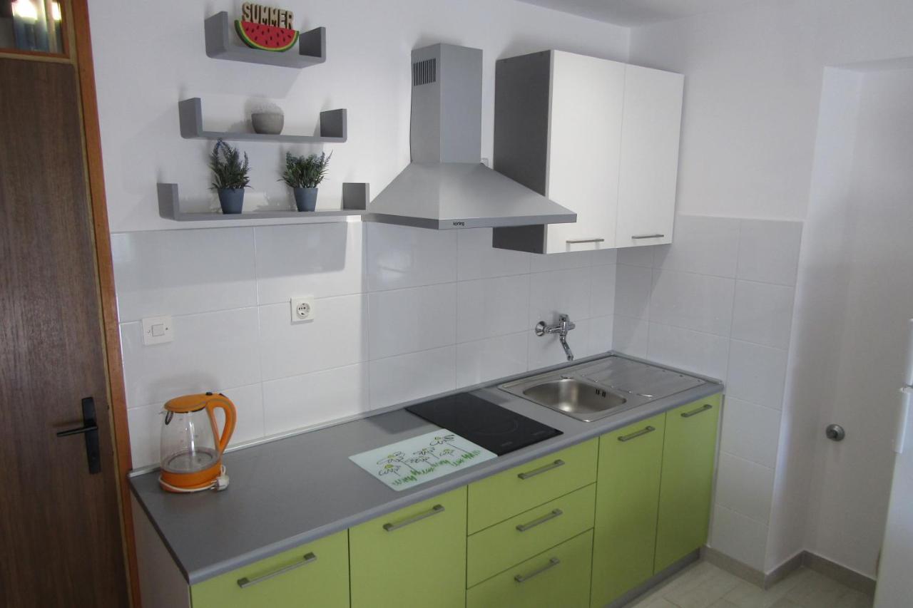 Apartman Avsec Krk Town Eksteriør bilde